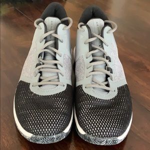 Nike Air Precision Basketball Shoes